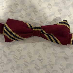 Brooks Brothers adjustable bow tie